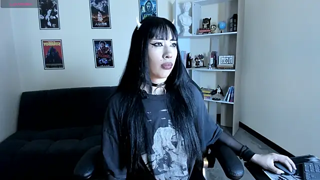 Ravenelle  online show from 07-12-26, 09:17