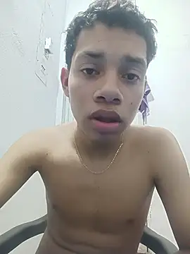 curious straight guy online show from 06-05-26, 01:56