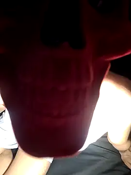 Snapshot of XandrFox chatting on 04-13-26, 06:19 XandrFox online show from 04-13-26, 06:19