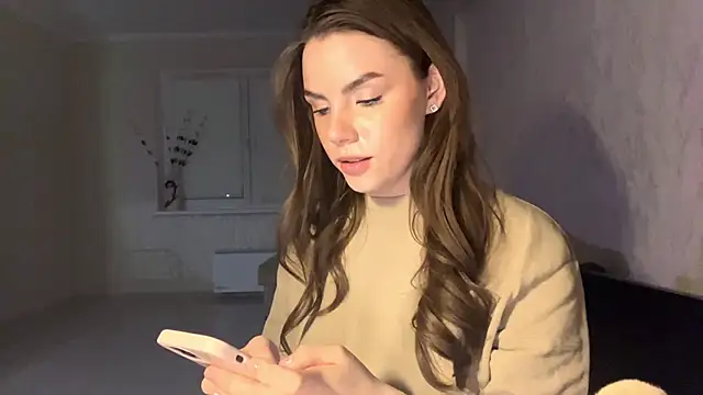 LeishaRocher online show from 04-18-26, 07:07