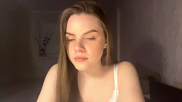 LeishaRocher online show from 04-19-26, 06:10