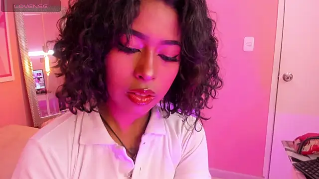 Snapshot of Ruby_sam chatting on 05-19-26, 01:06 Ruby sam online show from 05-19-26, 01:06
