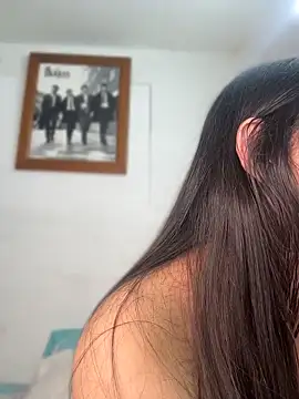 emily g11 online show from 04-23-26, 08:35