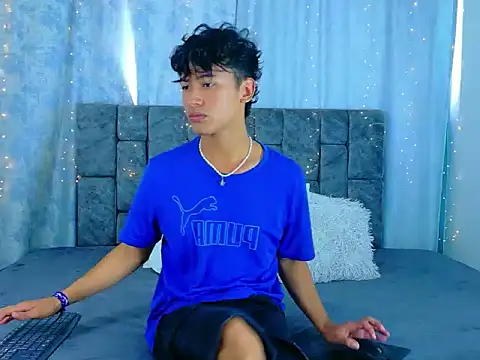 IhanKing online show from 05-17-26, 06:15