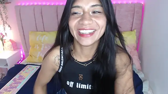 Snapshot of Shamel_Brm chatting on 05-21-26, 12:01 Shamel Brm online show from 05-21-26, 12:01