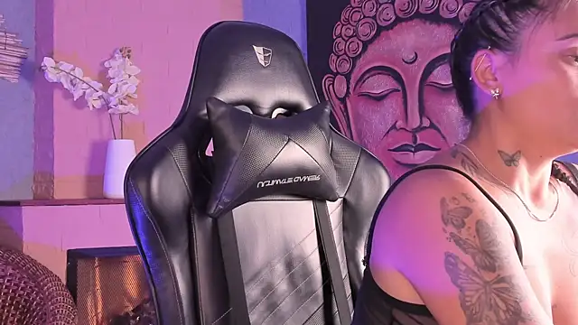 MILATEMPTRESS online show from 04-20-26, 01:36