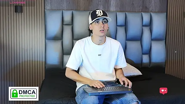 mohamed malik online show from 04-19-26, 01:54