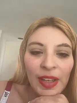 Bunnysweet95 online show from 04-27-26, 07:12