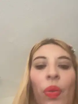 Bunnysweet95 online show from 04-28-26, 06:46