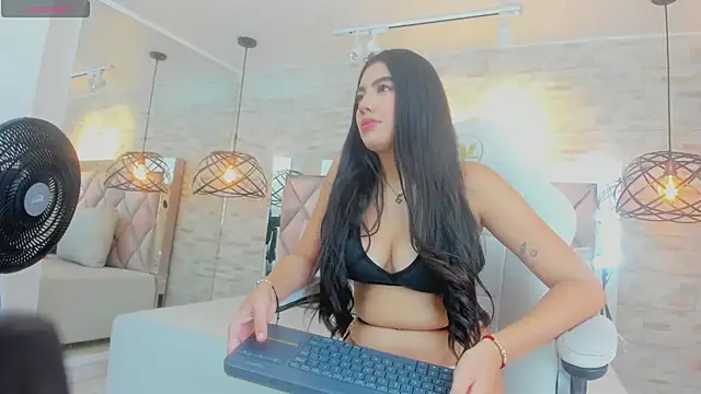 Snapshot of hazel_nyxx chatting on 04-16-26, 03:40 hazel nyxx online show from 04-16-26, 03:40