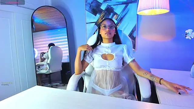 Snapshot of miel_ambar chatting on 05-07-26, 01:16 miel ambar online show from 05-07-26, 01:16