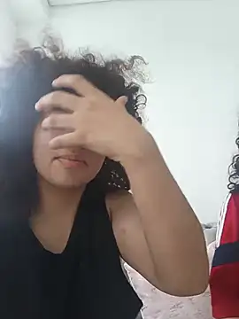 Snapshot of Chloe_and_Violeta chatting on 07-04-26, 04:46 Chloe and Violeta online show from 07-04-26, 04:46