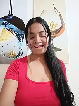 Snapshot of Silvana2927 chatting on 05-27-26, 03:25 Silvana2927 online show from 05-27-26, 03:25