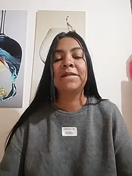 Silvana2927 online show from 07-21-26, 10:28