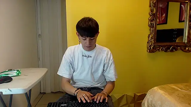 luckk  online show from 05-21-26, 05:14