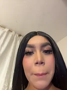 Tyra malkovaa online show from 07-12-26, 03:19