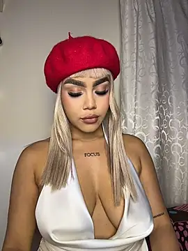 Tyra malkovaa online show from 07-19-26, 04:27