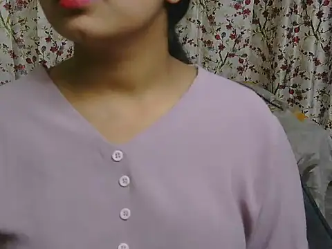 Snapshot of Avni-kumarii chatting on 04-23-26, 03:52 Avni-kumarii online show from 04-23-26, 03:52