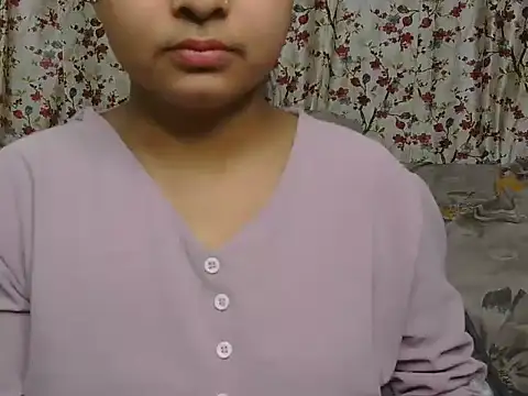 Snapshot of Avni-kumarii chatting on 05-20-26, 03:45 Avni-kumarii online show from 05-20-26, 03:45