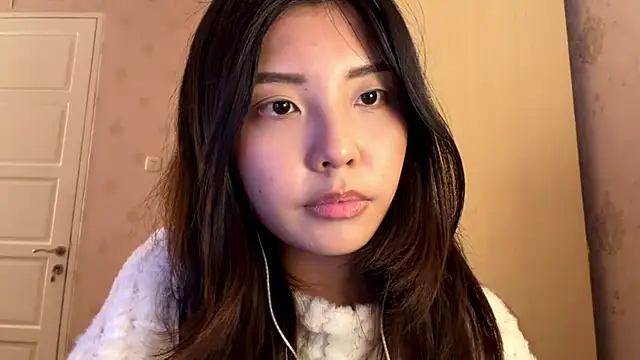 Snapshot of MinnaHannaman chatting on 04-16-26, 08:37 MinnaHannaman online show from 04-16-26, 08:37