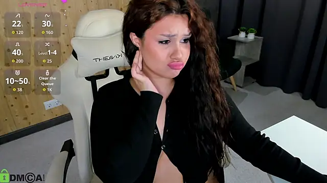 nicolewoss online show from 06-23-26, 11:30