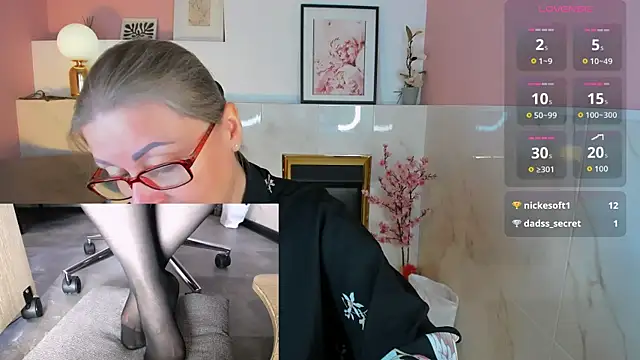 Snapshot of Alexandra_Kind chatting on 07-05-26, 09:11 Alexandra Kind online show from 07-05-26, 09:11
