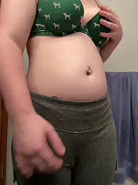 Snapshot of caramel_frappe_2026 chatting on 04-15-26, 12:01 caramel frappe 2026 online show from 04-15-26, 12:01