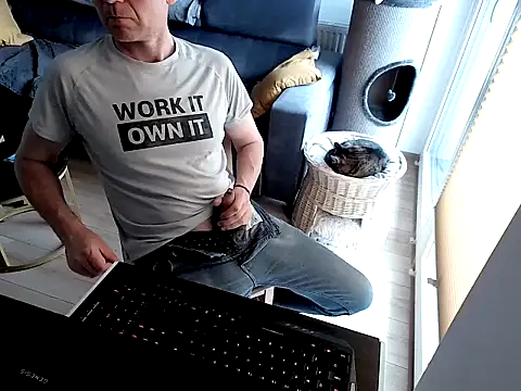KoneserZmyslow online show from 06-11-26, 12:25