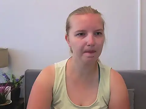 Snapshot of RoseTeacherX chatting on 06-22-26, 07:38 RoseTeacherX online show from 06-22-26, 07:38