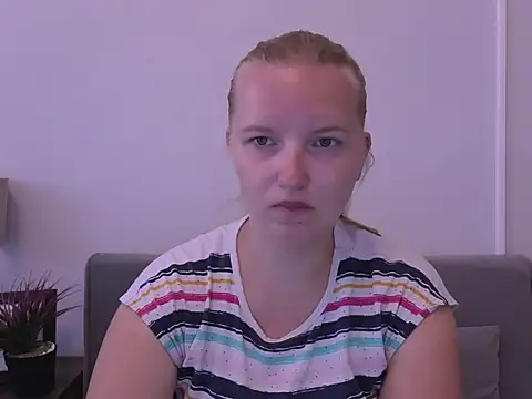Snapshot of RoseTeacherX chatting on 06-30-26, 07:20 RoseTeacherX online show from 06-30-26, 07:20