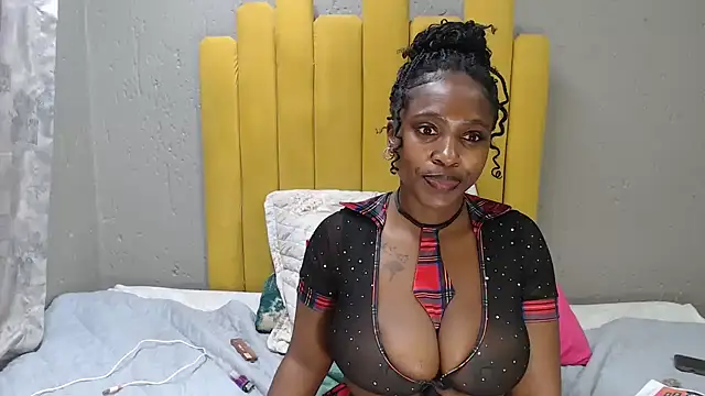 CocoBlazerx76 online show from 07-31-26, 06:40