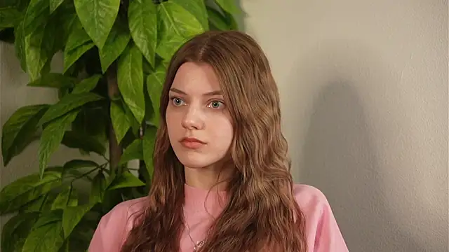 ShelbaCarrahan online show from 04-18-26, 10:52