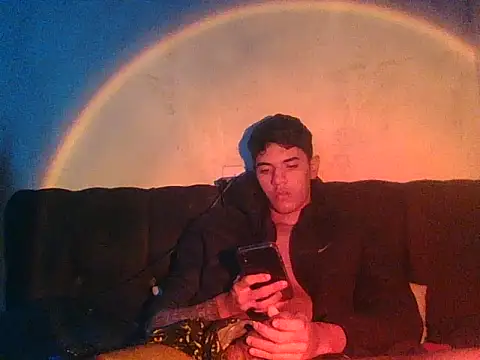 Snapshot of Kisandrel chatting on 04-25-26, 10:51 Kisandrel online show from 04-25-26, 10:51
