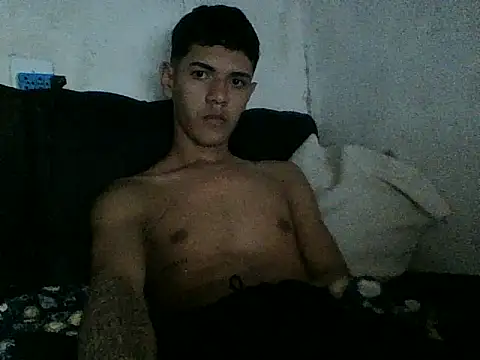 Snapshot of Kisandrel chatting on 05-11-26, 04:40 Kisandrel online show from 05-11-26, 04:40