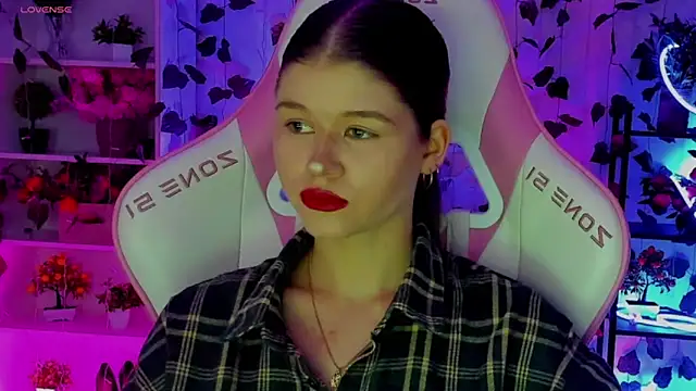 alice tails online show from 04-14-26, 09:54