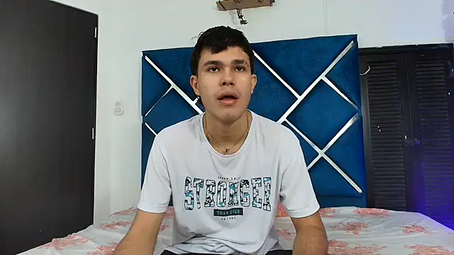 EdwinBoys online show from 06-13-26, 01:20