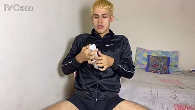 EdwinBoys online show from 07-18-26, 02:16