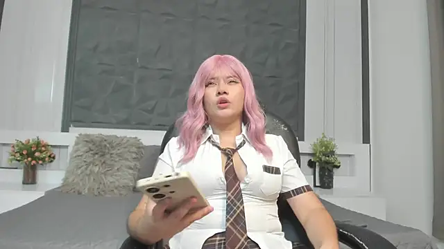 sophia blade  online show from 05-09-26, 03:12