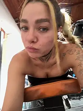 Violeta queen1 online show from 06-25-26, 05:17