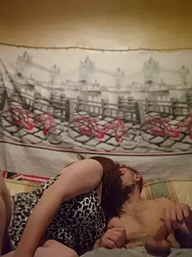 Snapshot of DuoVelvet chatting on 04-15-26, 08:42 DuoVelvet online show from 04-15-26, 08:42