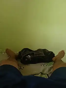 Snapshot of AndreXx_ chatting on 06-24-26, 04:50 AndreXx online show from 06-24-26, 04:50