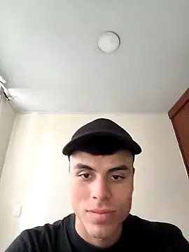 Snapshot of srmaylo chatting on 05-01-26, 08:35 srmaylo online show from 05-01-26, 08:35