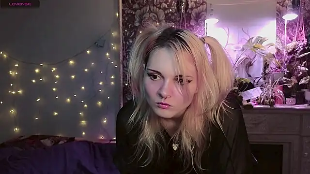 DoubleBubble  online show from 08-04-26, 02:52