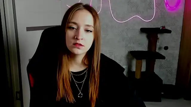 sara rosseee online show from 04-23-26, 04:31