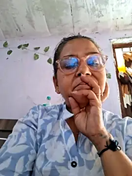 Shalini3456 online show from 04-15-26, 09:05