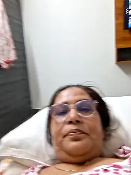 Shalini3456 online show from 05-17-26, 02:24