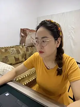 Snapshot of siler25 chatting on 07-02-26, 12:32 siler25 online show from 07-02-26, 12:32