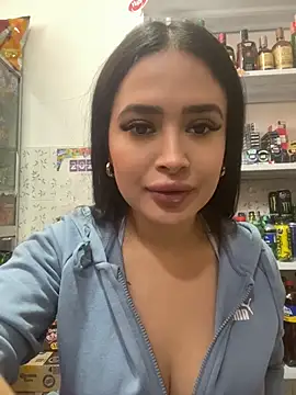 Snapshot of Sara_fun chatting on 04-16-26, 04:30 Sara fun online show from 04-16-26, 04:30