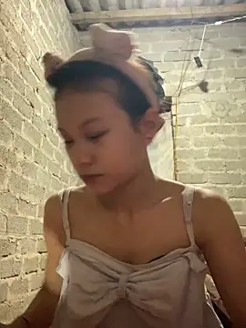 Elysa-x online show from 04-18-26, 09:13