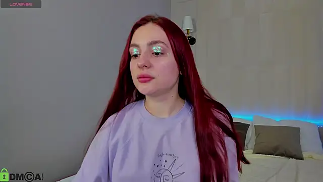 Jessica Jonsonn online show from 04-25-26, 01:19